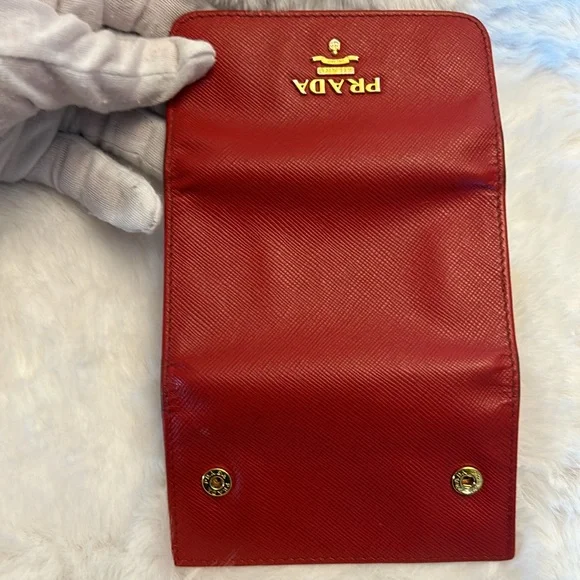 Prada ❤️Red❤️Saffiano leather key holder/card case double snaps